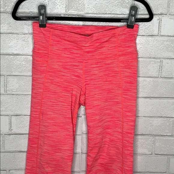 Athleta Energy Power Up Capri in Coral - Picture 3 of 11